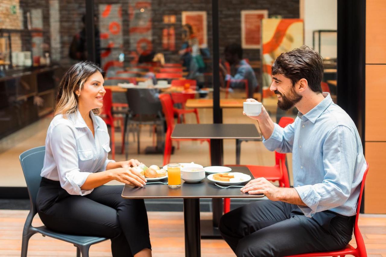 Hotel Moov Porto Alegre Zewnętrze zdjęcie