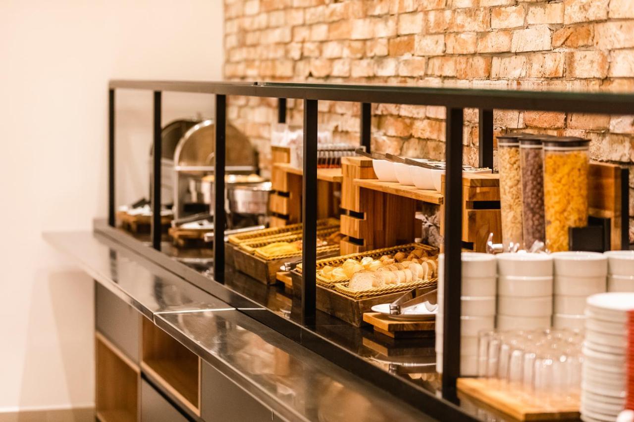 Hotel Moov Porto Alegre Zewnętrze zdjęcie