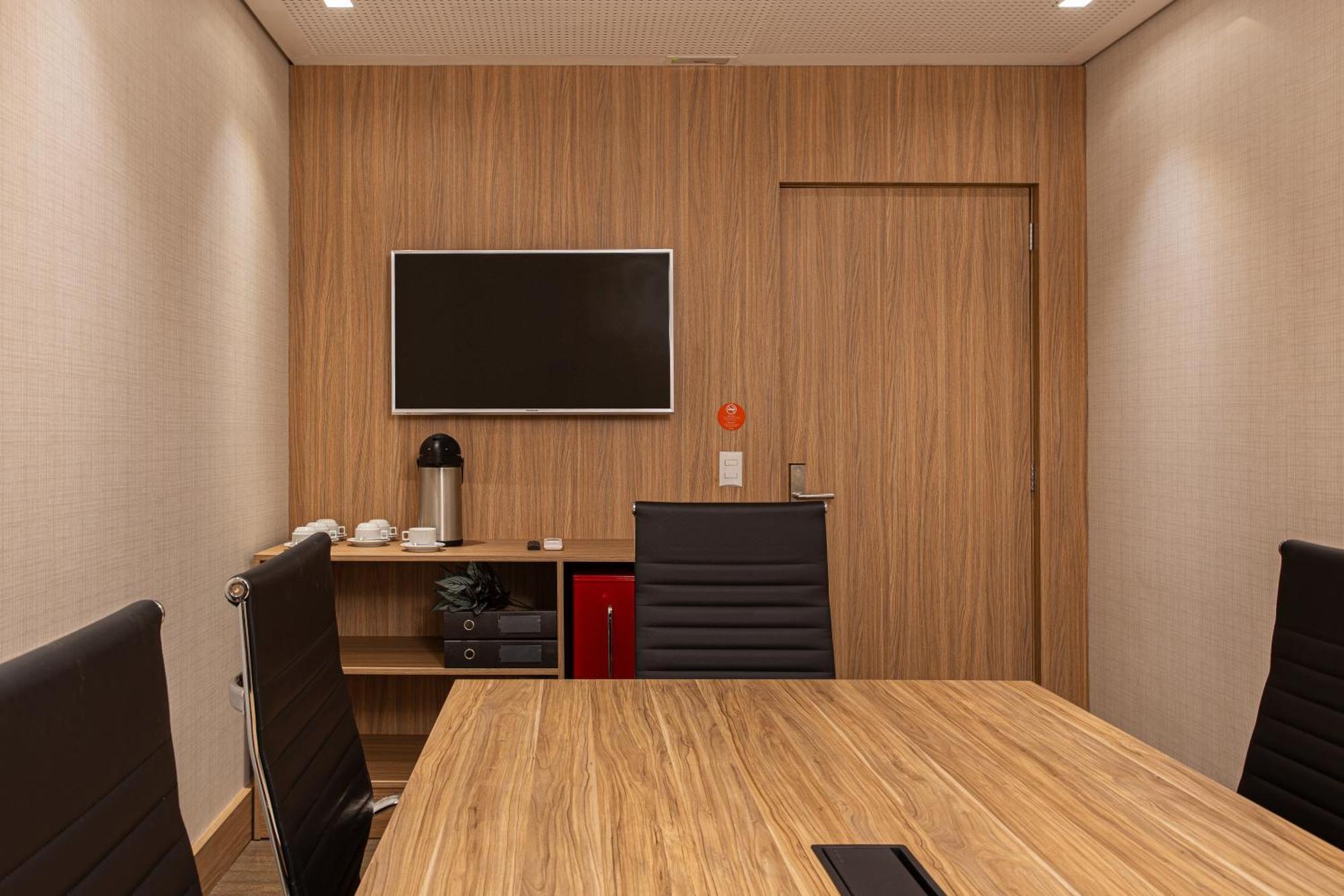 Hotel Moov Porto Alegre Zewnętrze zdjęcie