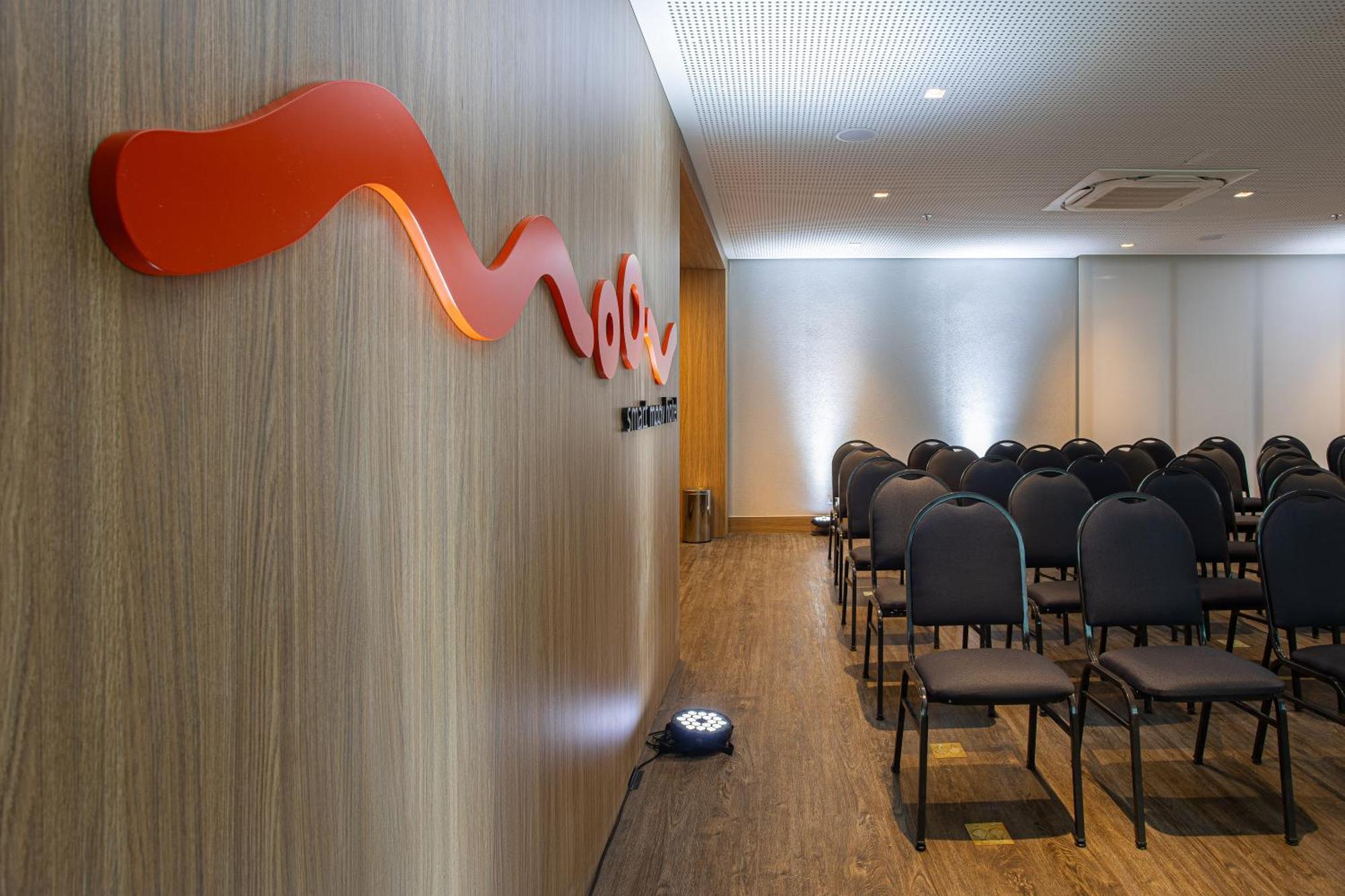 Hotel Moov Porto Alegre Zewnętrze zdjęcie
